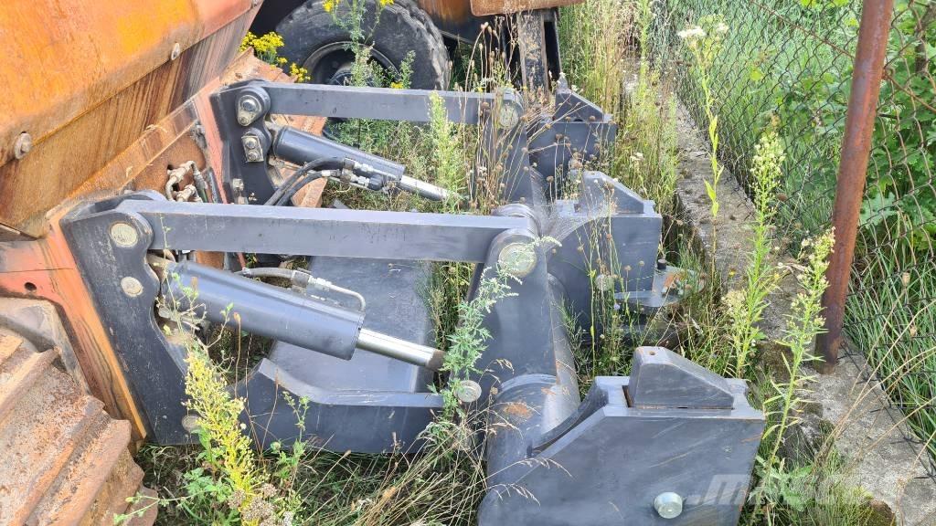 CASE 1150 M Pásy, reťaze a podvozok