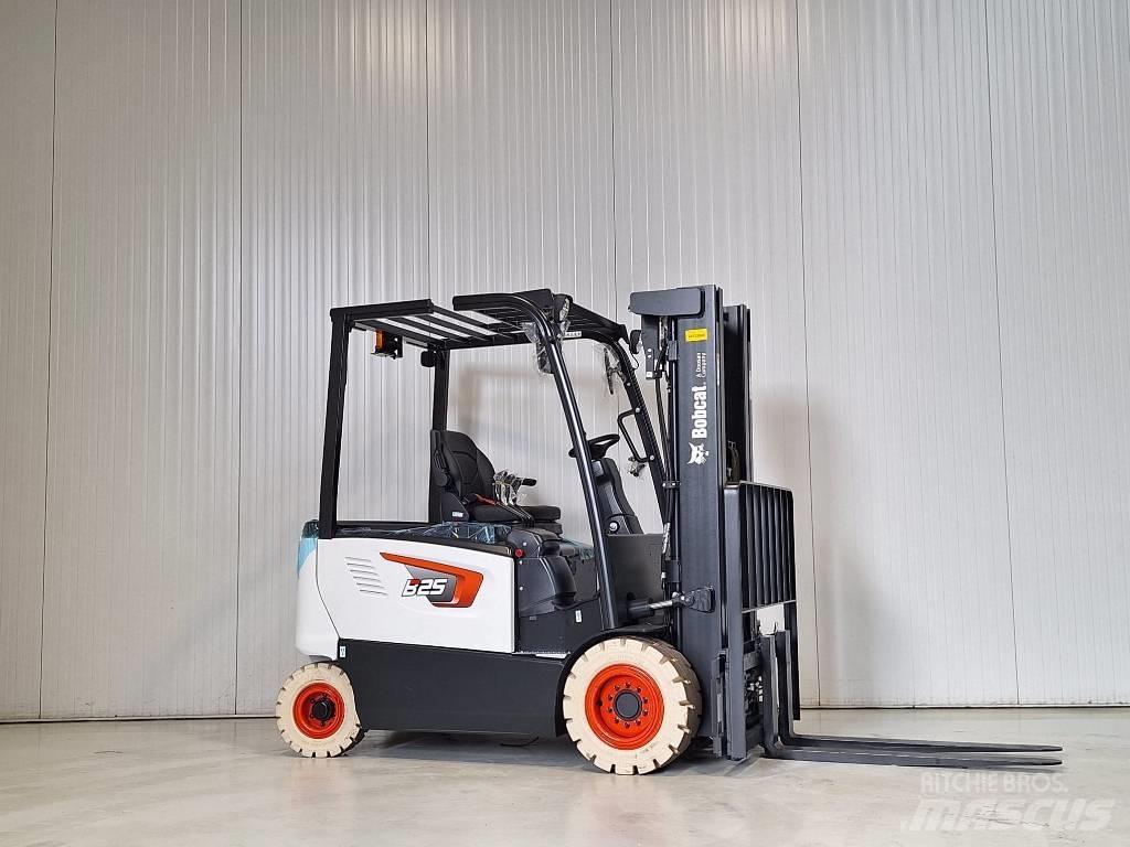 Bobcat B25X-7 PLUS Akumulátorové vozíky