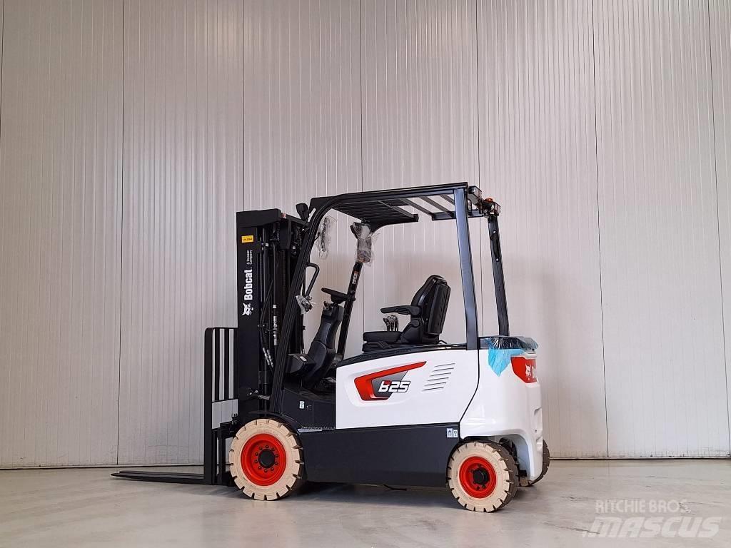 Bobcat B25X-7 PLUS Akumulátorové vozíky