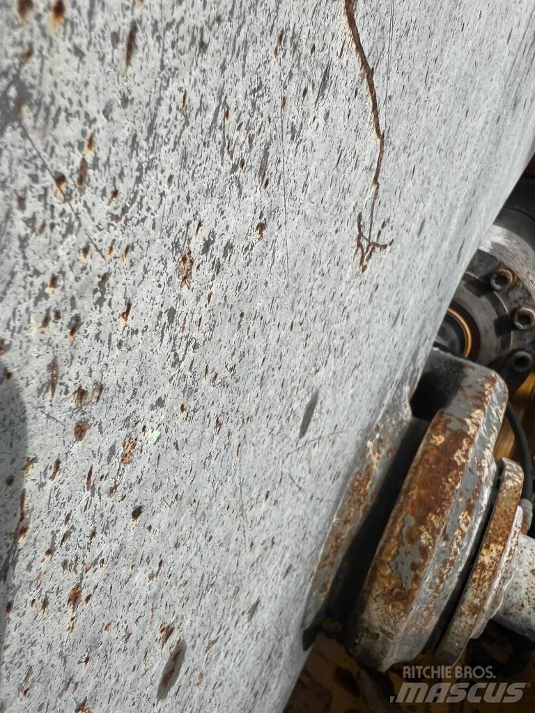 Volvo L 180 C Kolesové nakladače