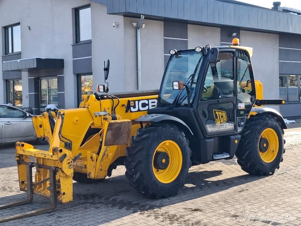 JCB 533-105 Teleskopické manipulátory