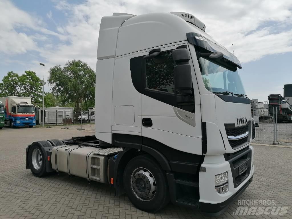 Iveco AS440ST/P Ťahače