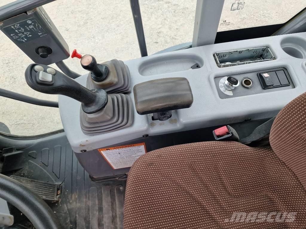 Hitachi ZW 95 Kolesové nakladače