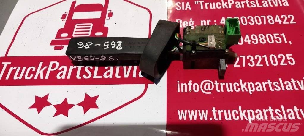 Volvo FH 12.  3944025 Kabíny a interiér