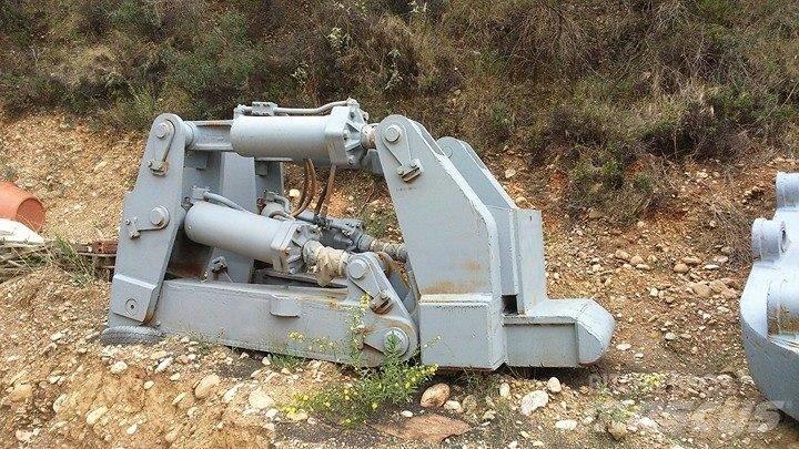 CAT SS RIPPER D9H Frézy, nožnice