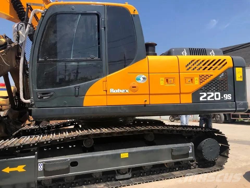 Hyundai R220LC-9S Pásové rýpadlá