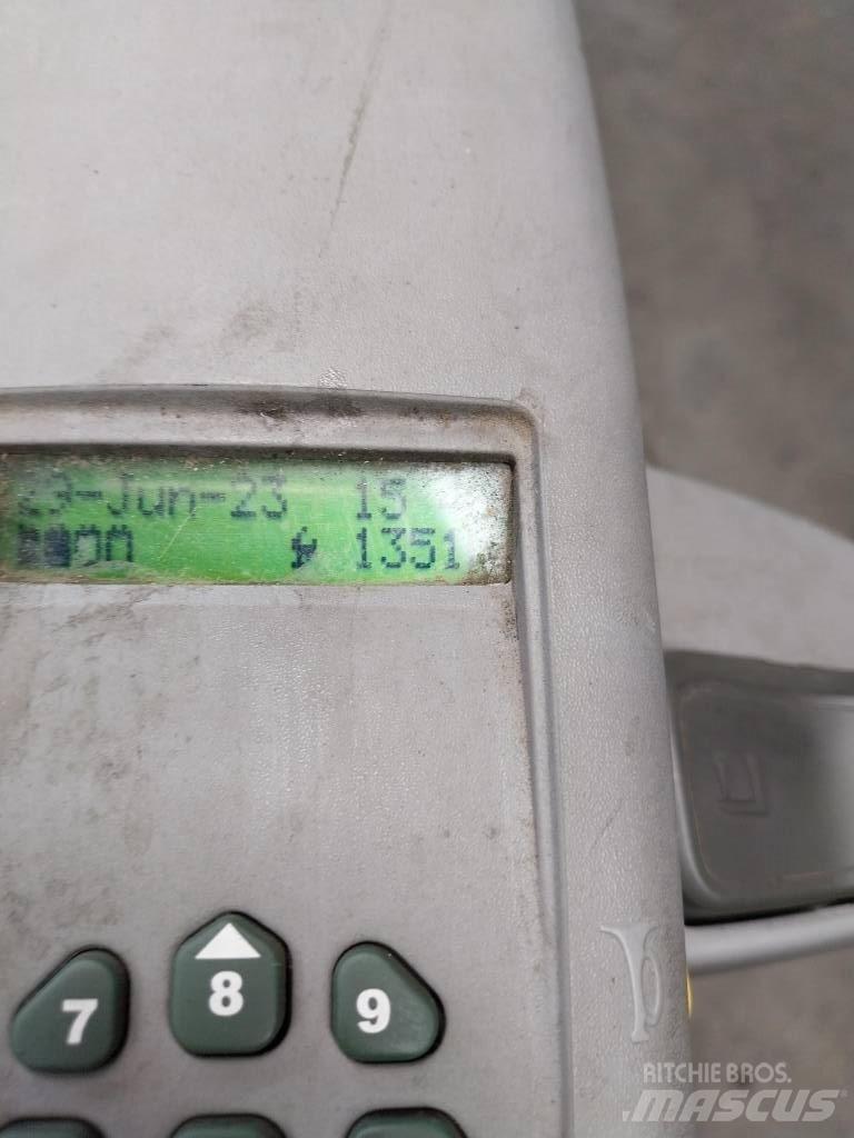 UniCarriers PLL 200 Nízkozdvižný vozík