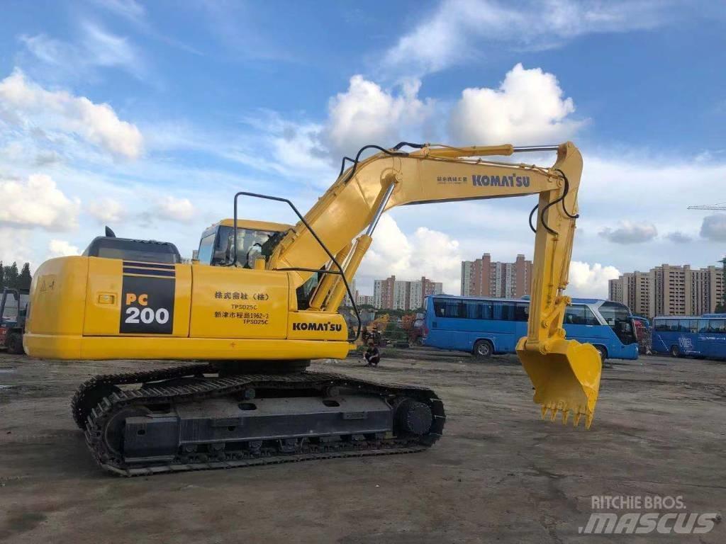Komatsu PC 200-7 Pásové rýpadlá