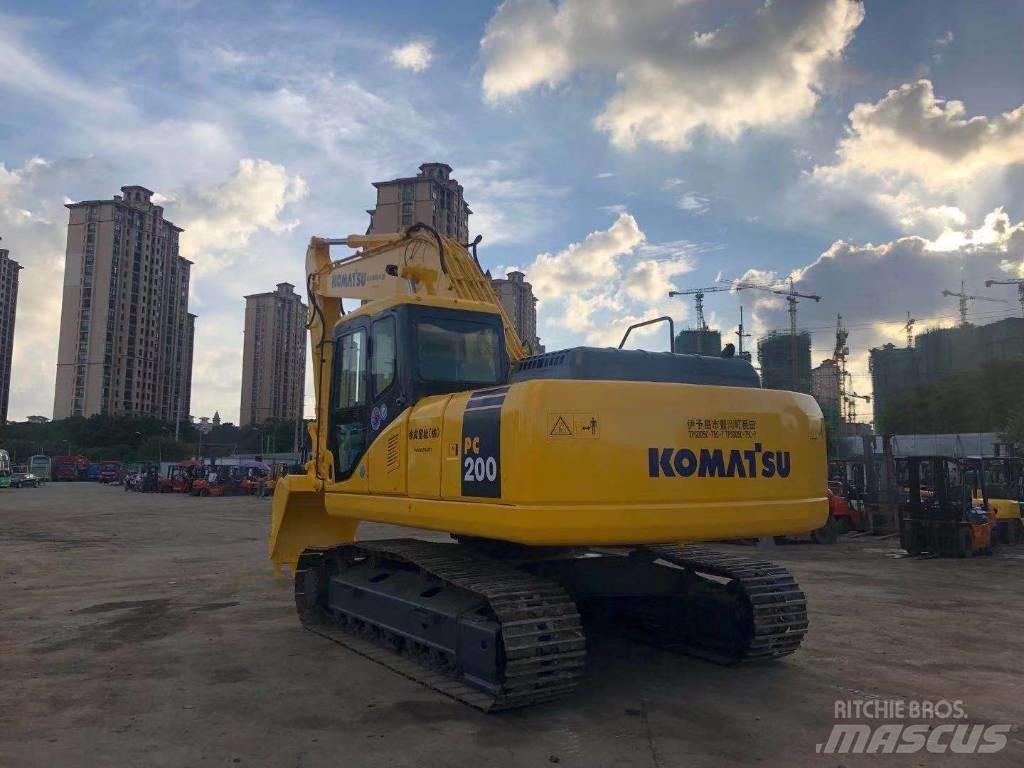 Komatsu PC 200-7 Pásové rýpadlá