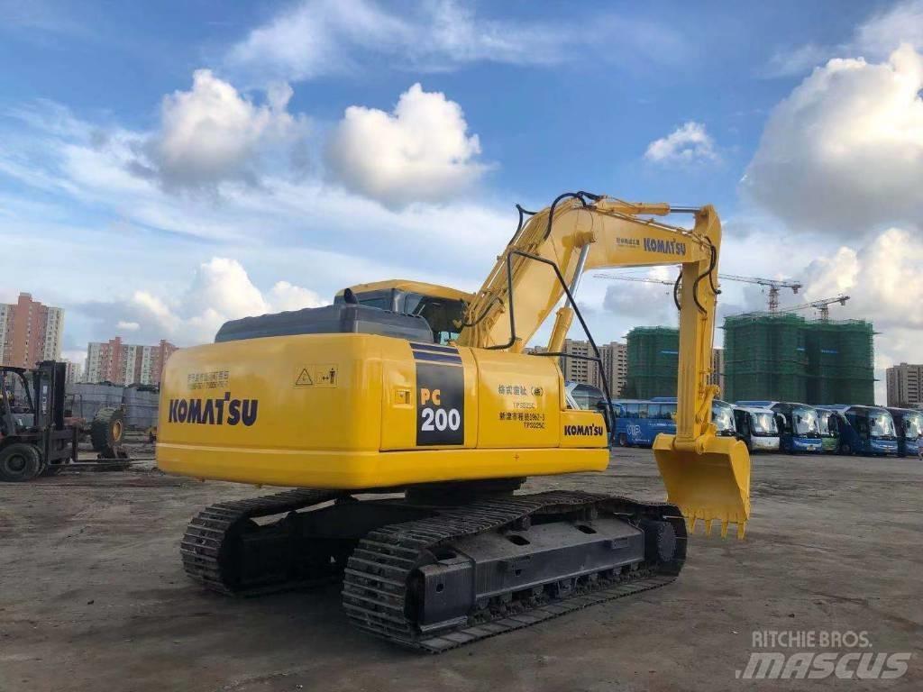 Komatsu PC 200-7 Pásové rýpadlá