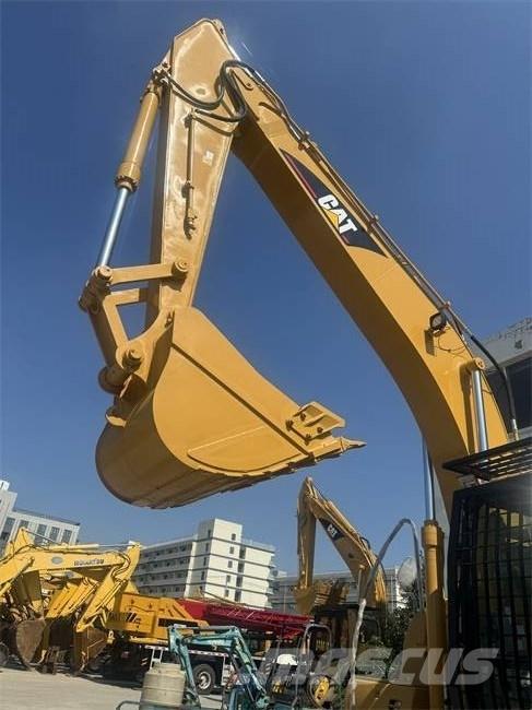 CAT 320 C L Pásové rýpadlá