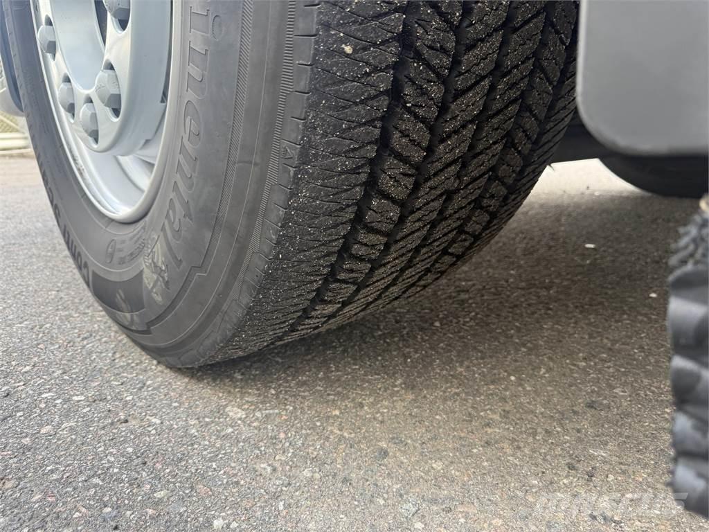 Volvo FE 320 4x2 Skriňová nadstavba