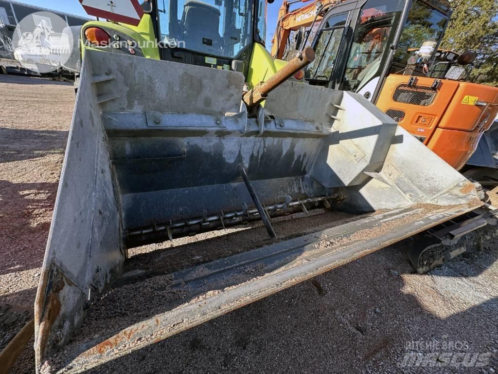 CLAAS Arion 410 Traktory