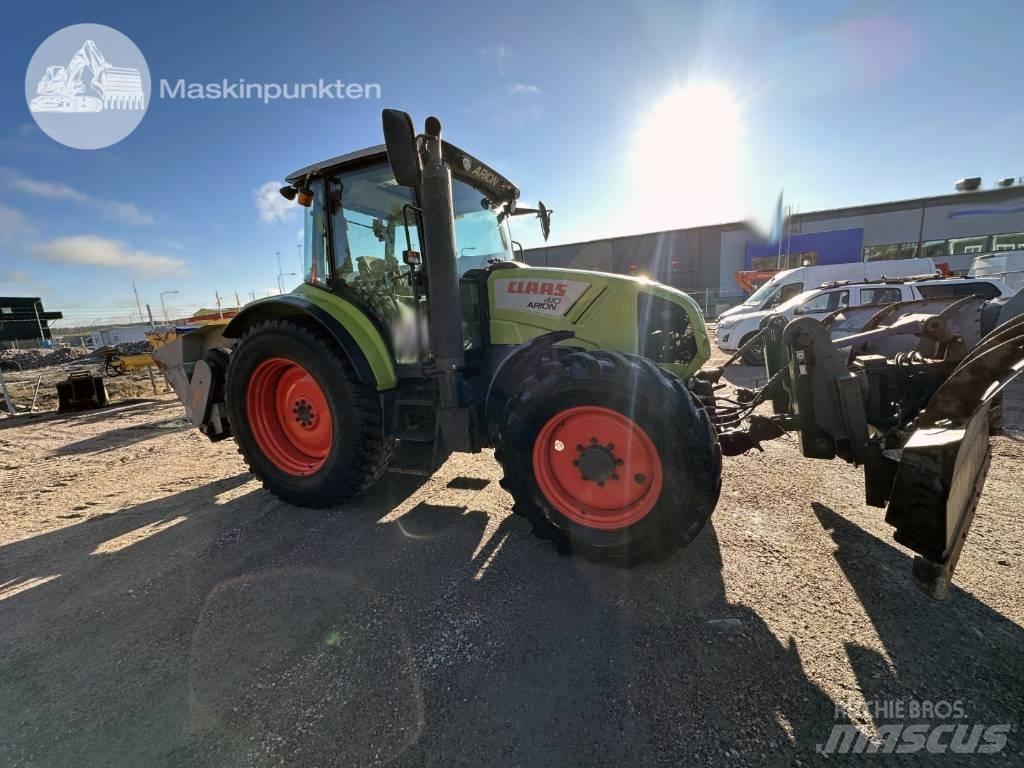 CLAAS Arion 410 Traktory