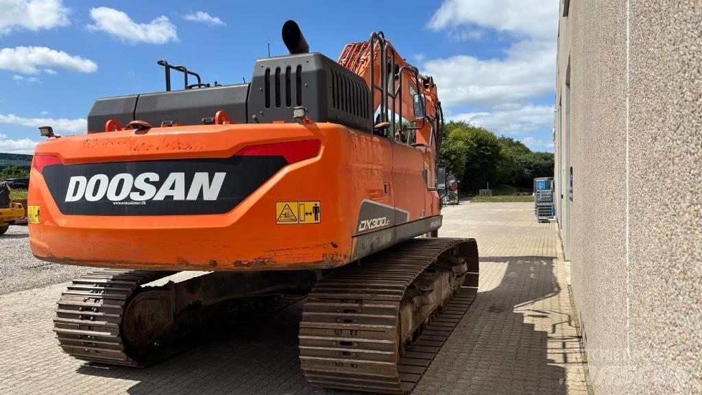 Doosan DX 300 LC-5 Pásové rýpadlá