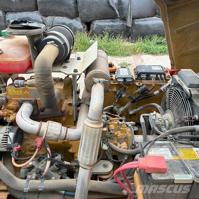 CAT CB 2.7 Tandemové valce