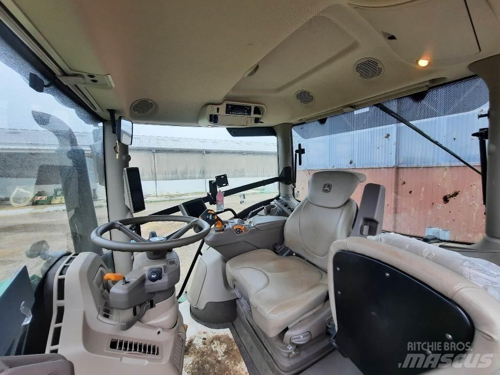 John Deere 6R155 Traktory