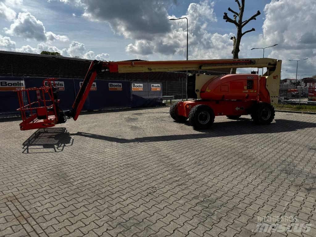 JLG 800AJ Kĺbové plošiny