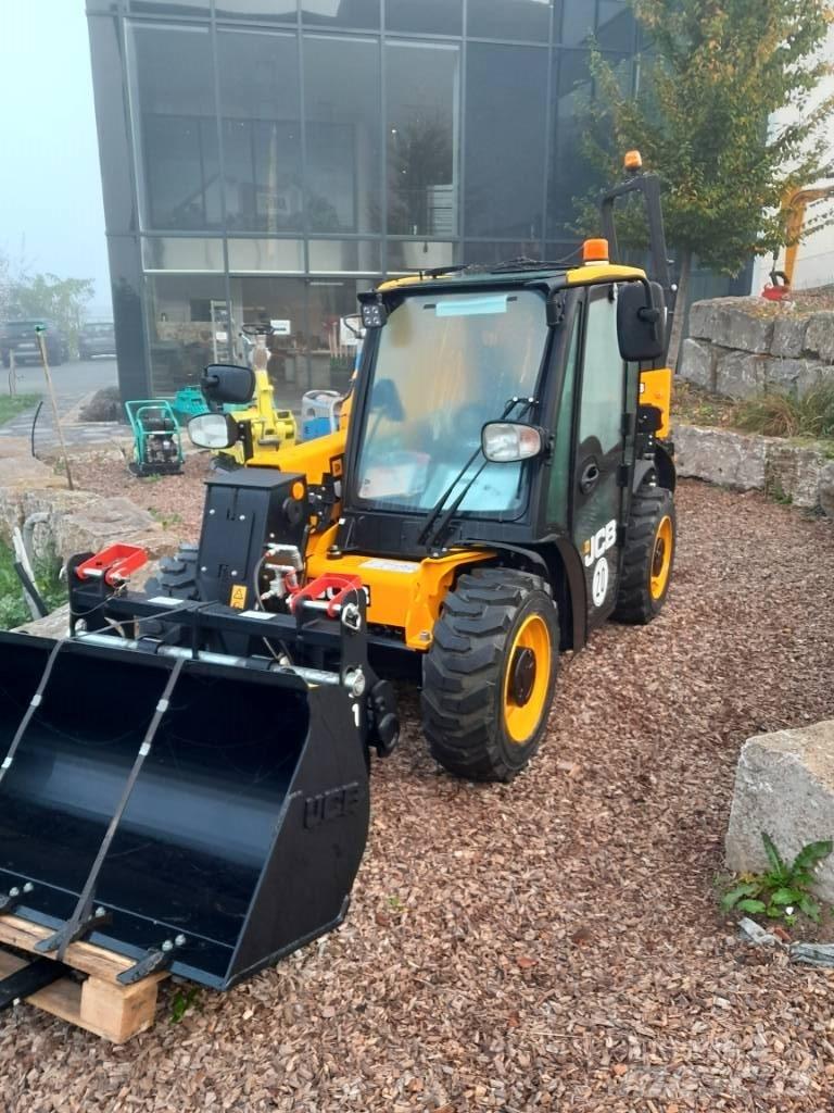 JCB 514-40 Teleskopické manipulátory