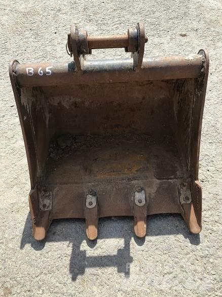  2' BUCKET, 30mm PINS Lopaty