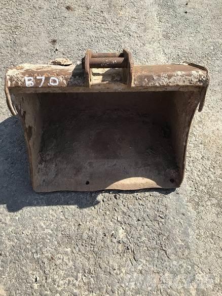  2' BUCKET, 30mm PINS Lopaty