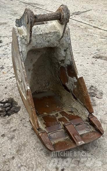  2' BUCKET, 65mm PINS Lopaty