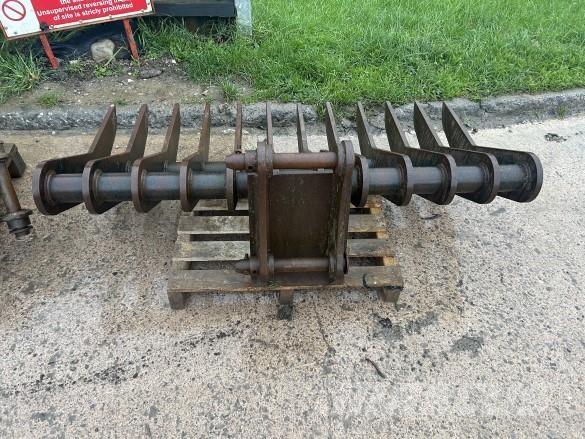 JCB 8080 Stavebníctvo - ostatné