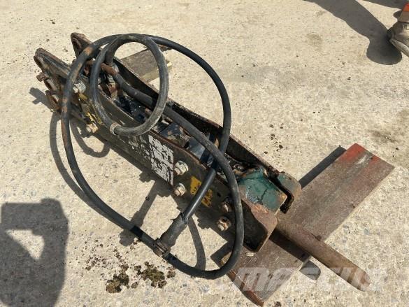 JCB HM100 Stavebníctvo - ostatné