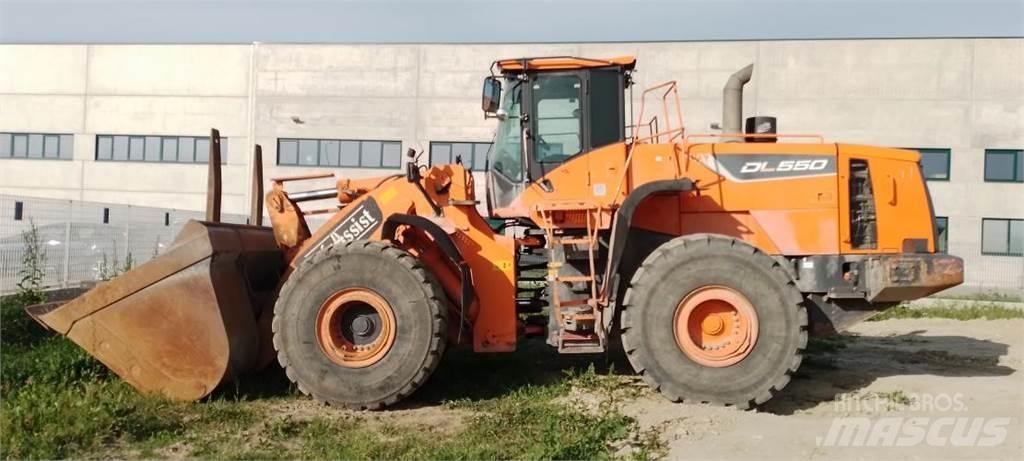 Doosan DL550-5 Kolesové nakladače