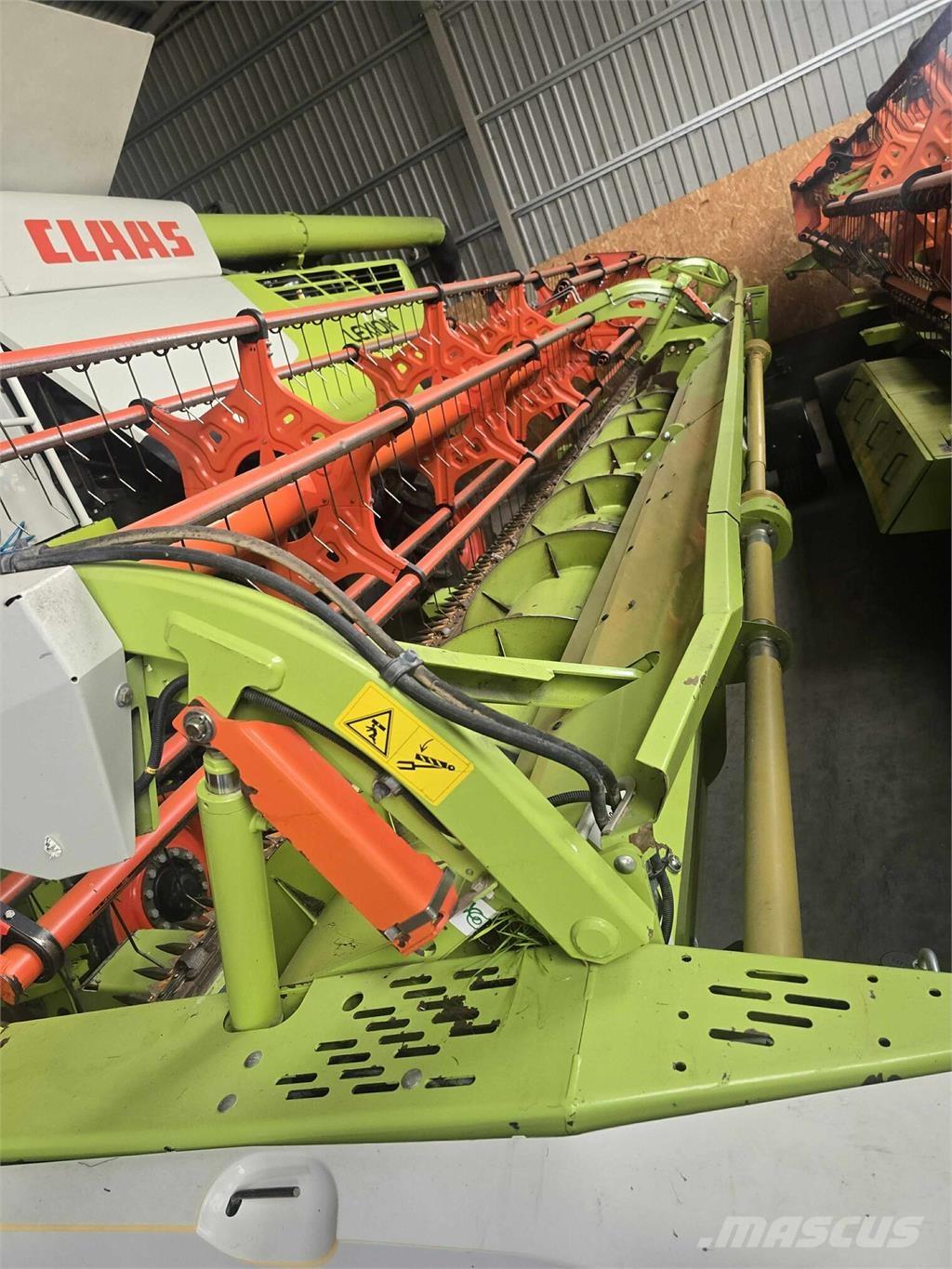 CLAAS Lexion 770TT Kombinované zberacie stroje