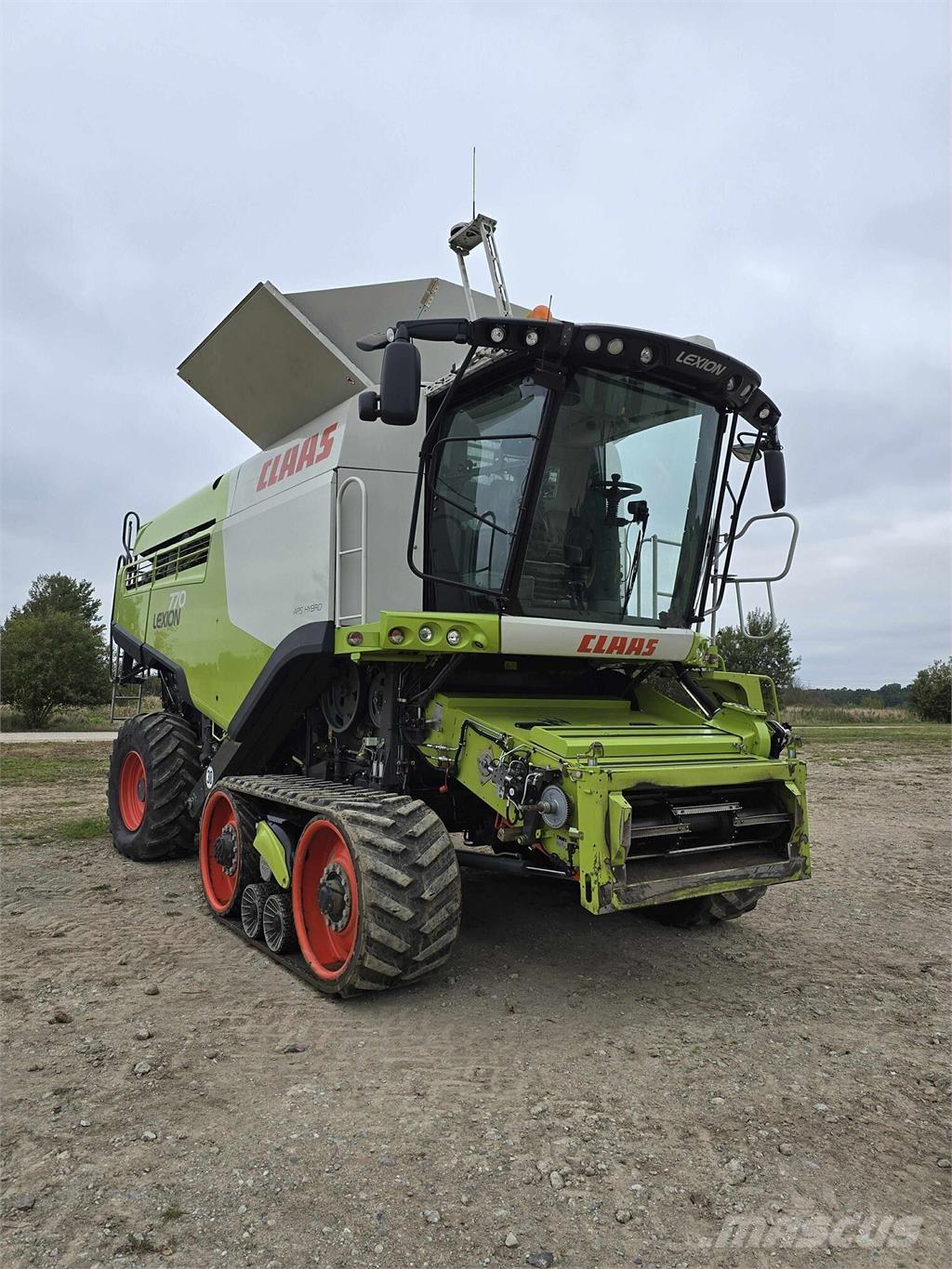 CLAAS Lexion 770TT Kombinované zberacie stroje