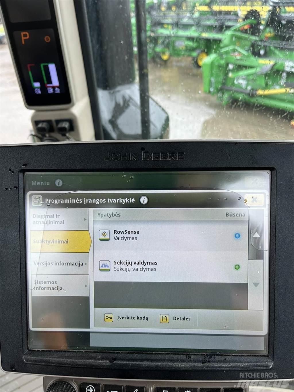 John Deere 7310R Traktory