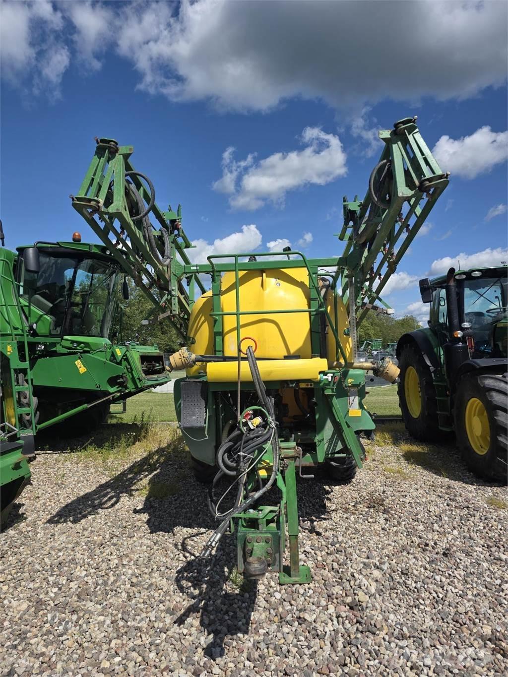 John Deere 740 Ťahané postrekovače