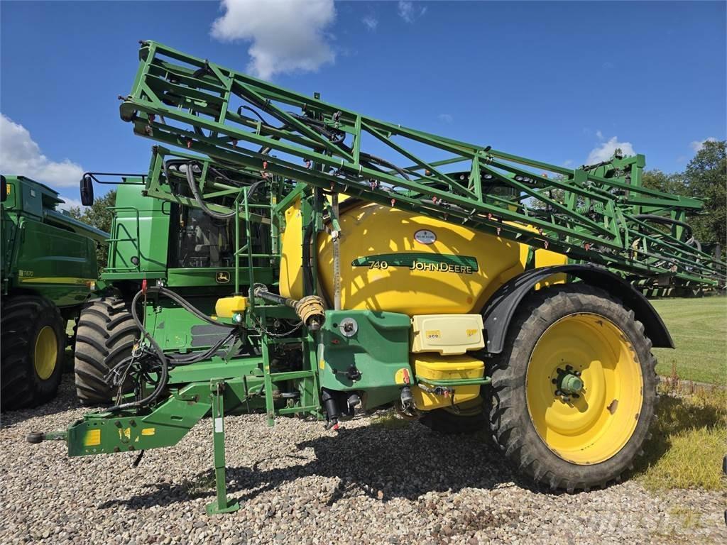 John Deere 740 Ťahané postrekovače