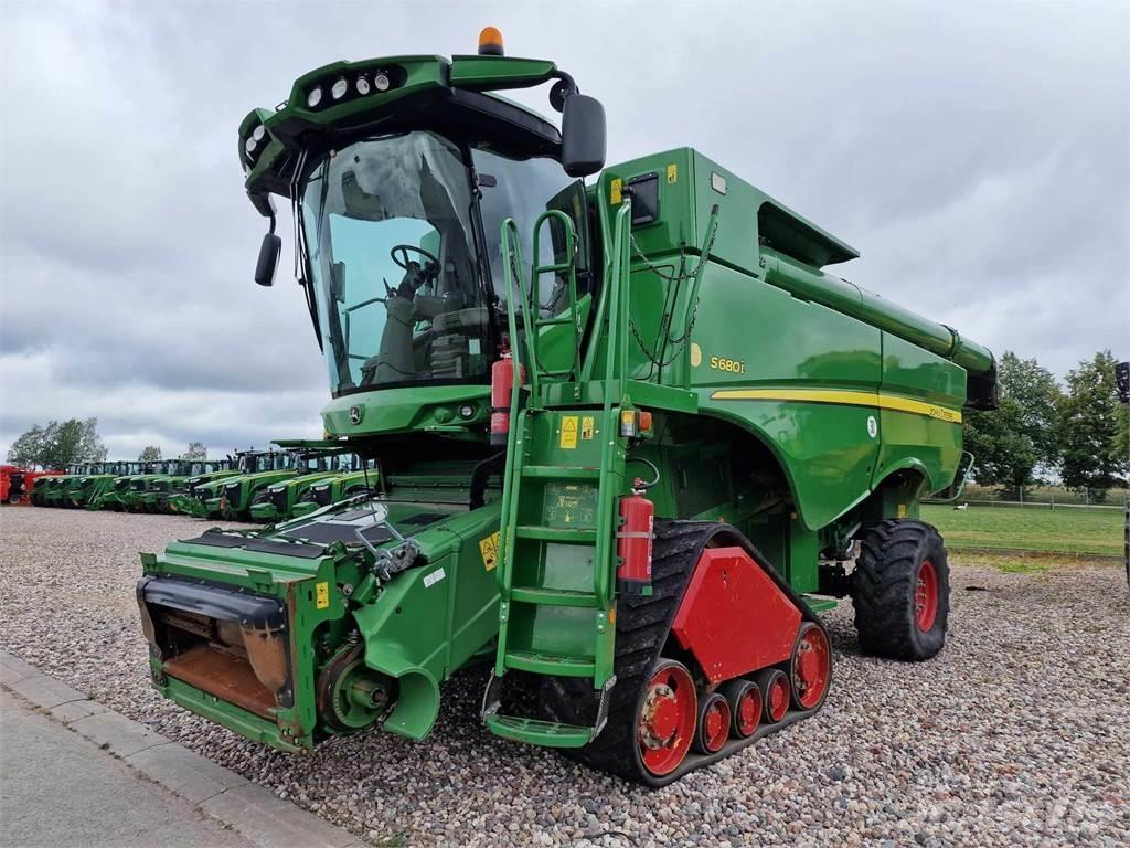 John Deere S680 Kombinované zberacie stroje