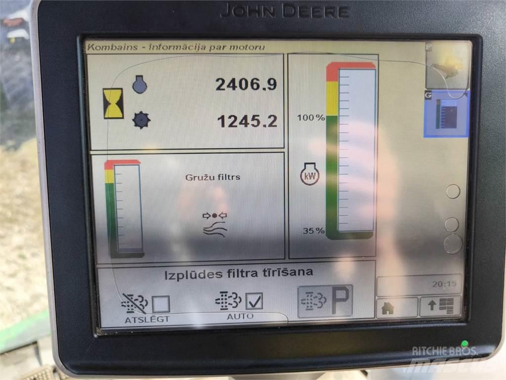 John Deere S685 Kombinované zberacie stroje