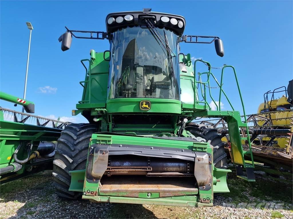 John Deere S690 Kombinované zberacie stroje