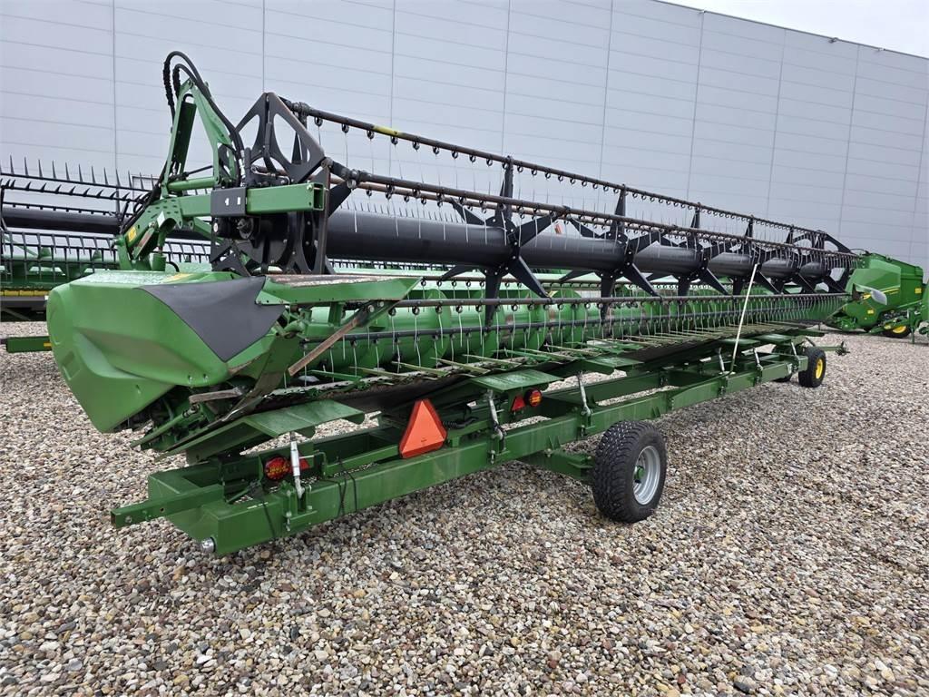 John Deere S690 Kombinované zberacie stroje
