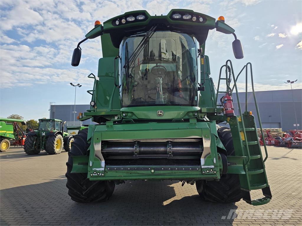 John Deere T660 Kombinované zberacie stroje