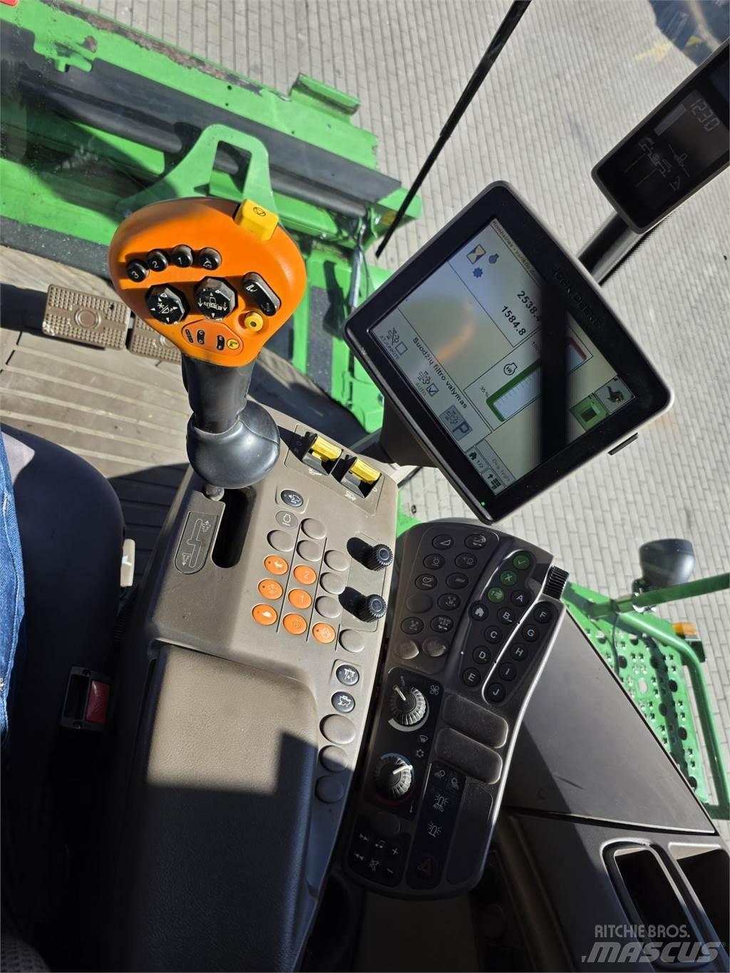 John Deere T660 Kombinované zberacie stroje