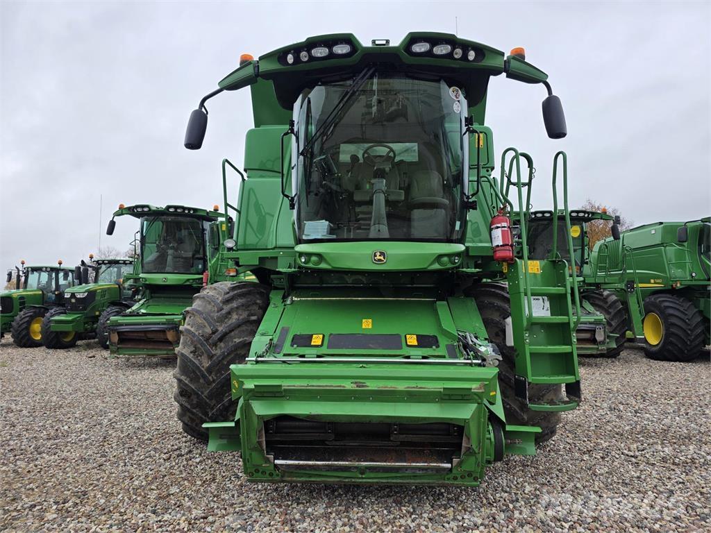 John Deere T660 Kombinované zberacie stroje