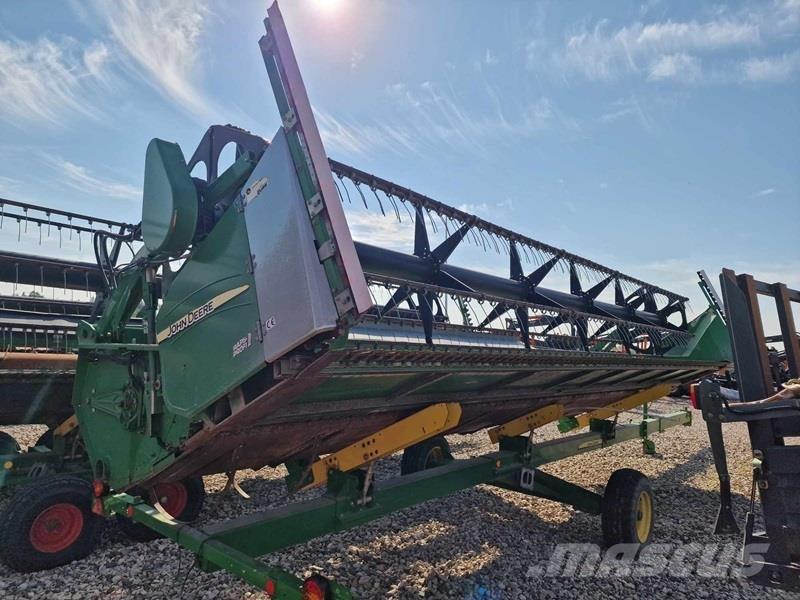 John Deere T670 Kombinované zberacie stroje