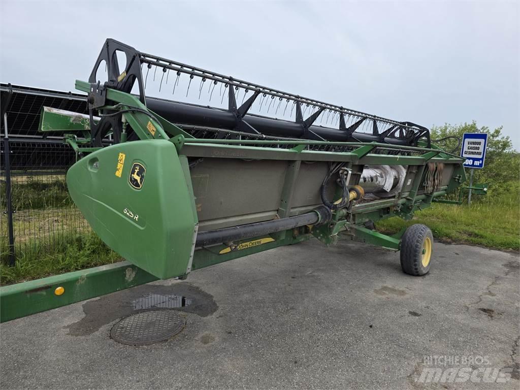 John Deere T670 Kombinované zberacie stroje