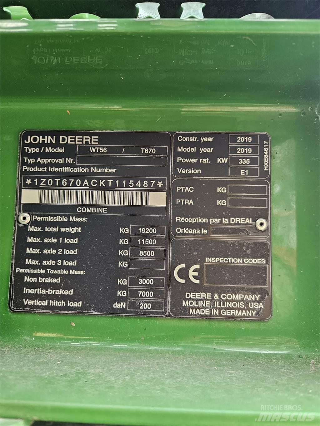 John Deere T670i Kombinované zberacie stroje