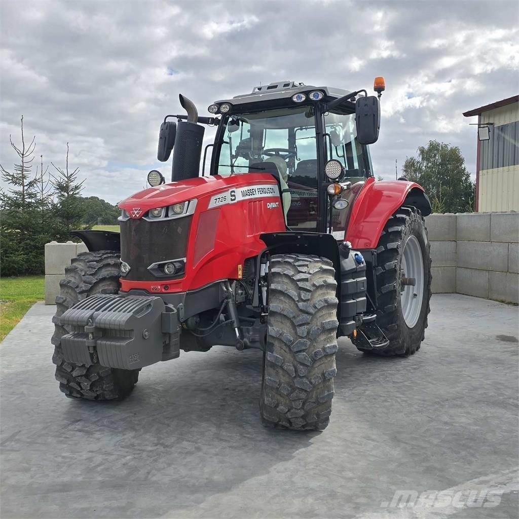 Massey Ferguson 7726 Traktory