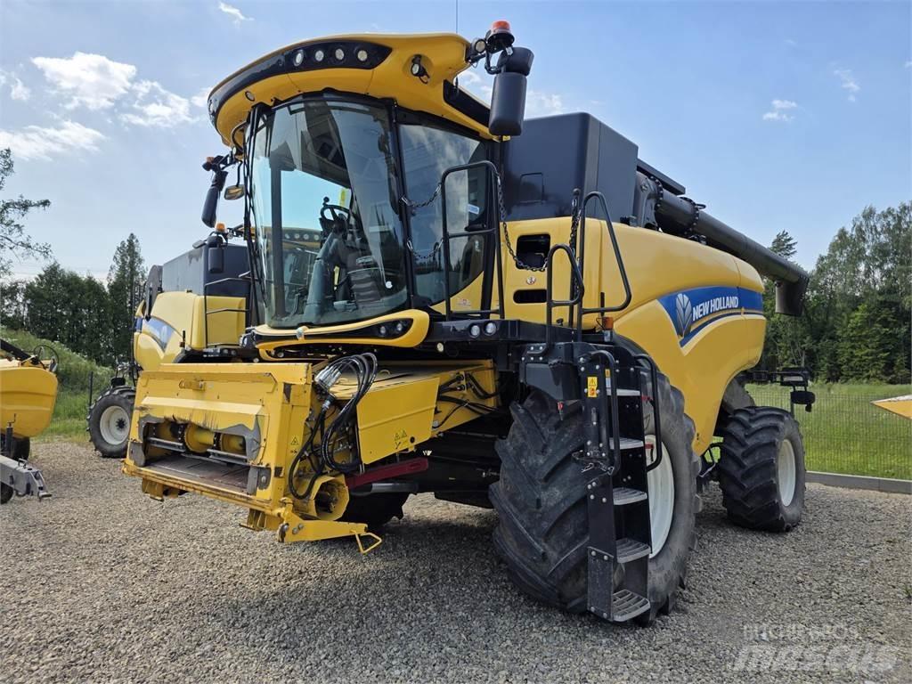 New Holland CX8.80 Kombinované zberacie stroje