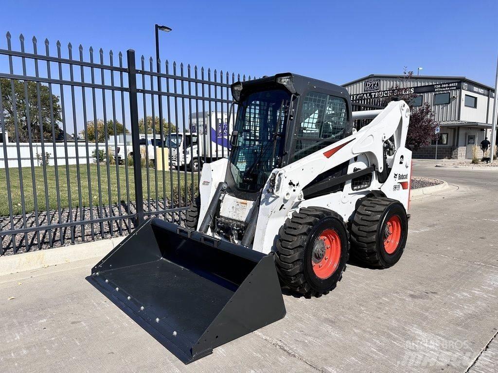 Bobcat S740 Šmykom riadené nakladače