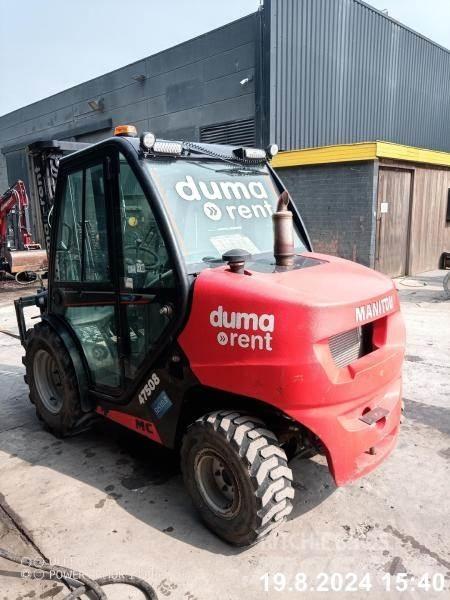 Manitou MC25-4 Terénne vysokozdvižné vozíky