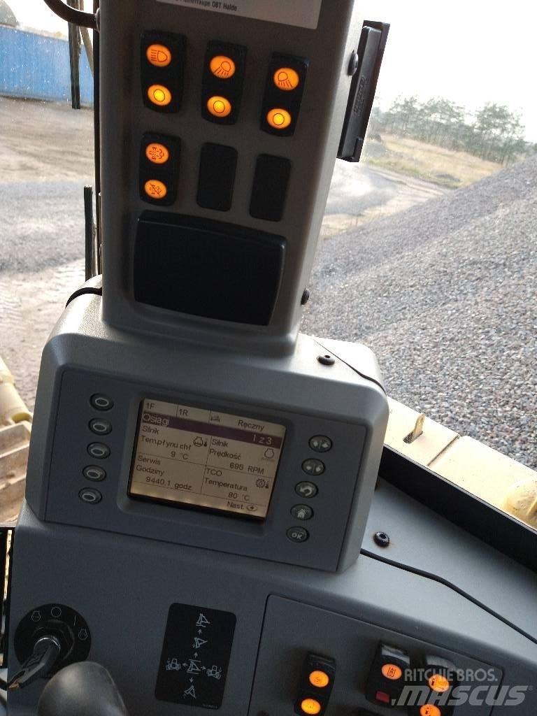 CAT D 8 T Pásové dozéry