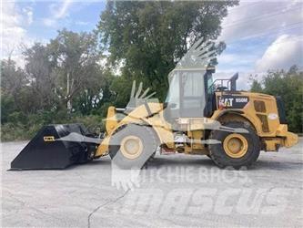 CAT 950M Kolesové nakladače